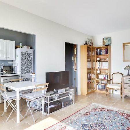 Charming Apartment With Terrace By Weekome París Exterior foto